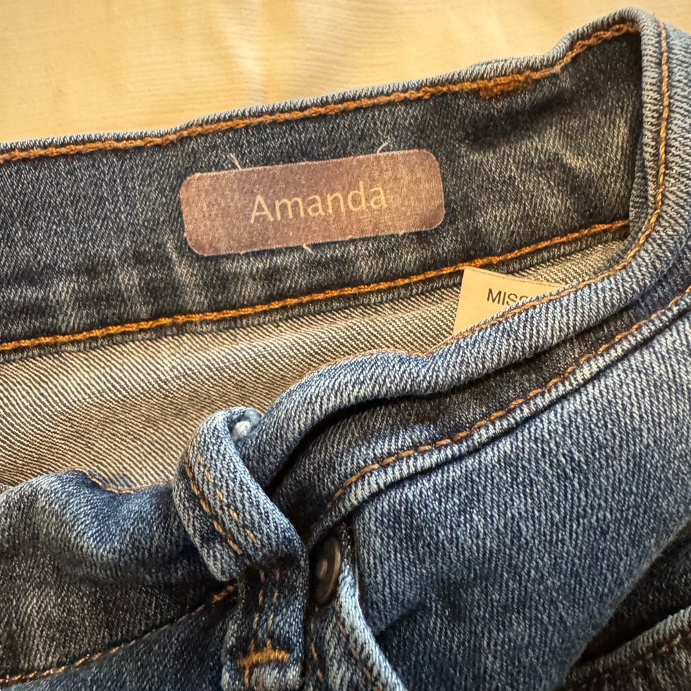 EUC! Gloria Vanderbilt Straight Leg Jeans in Blue Denim 10 Short - Picture 7 of 15